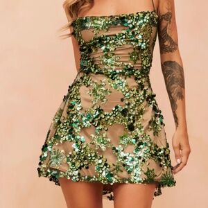 Champagne eyes mini dress - green - NWT